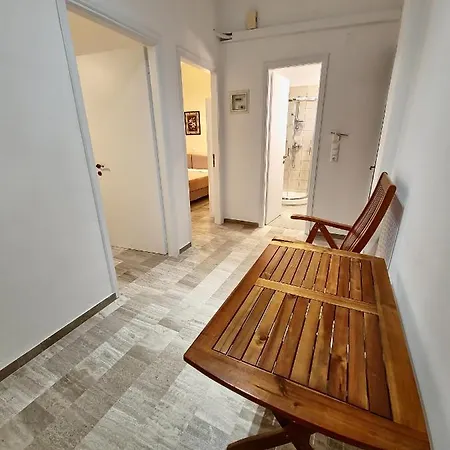 Alexandra 13 Apartment *